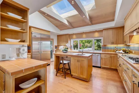 Kitchen - 3345 Padaro Ln, Carpinteria, CA 93013 photo 1 of 1