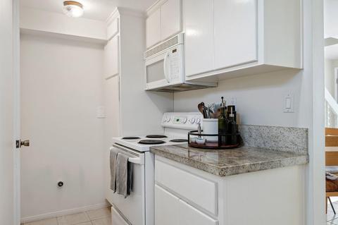220 Elm Ave #5, Carpinteria, CA 93013 photo 9