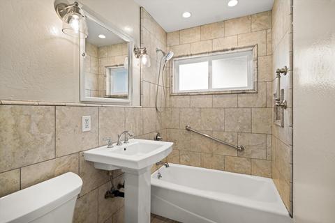 5688 Fiesta Dr, Carpinteria, CA 93013 photo 19
