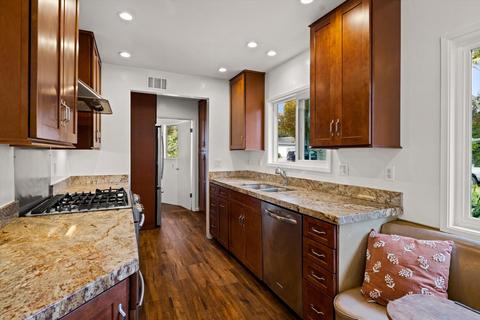 5688 Fiesta Dr, Carpinteria, CA 93013 photo 10