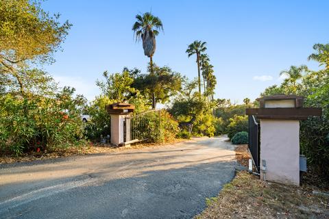 1986 Arriba St, Carpinteria, CA 93013 photo 20
