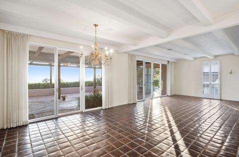 1986 Arriba St, Carpinteria, CA 93013 photo 8