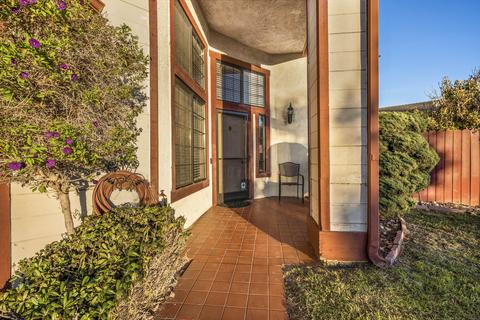 1352 Camellia Ct, Lompoc, CA 93436 photo 2