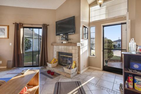 1352 Camellia Ct, Lompoc, CA 93436 photo 3