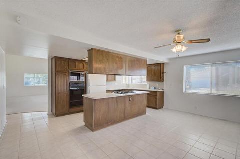 1041 Kumquat Pl, Oxnard, CA 93036 photo 14