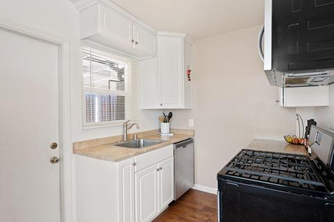 520 E Chestnut Ave, Lompoc, CA 93436 photo 4