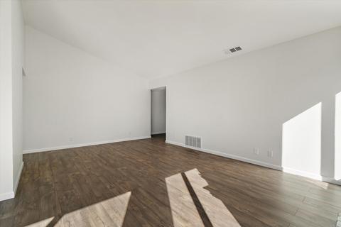 906 W Lemon Ave, Lompoc, CA 93436 photo 7