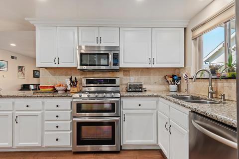 1329 Post Ave, Carpinteria, CA 93013 photo 9