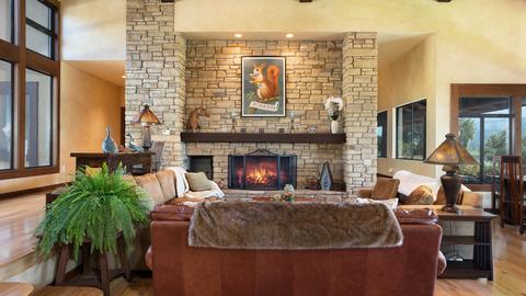 Living - 560 Ranch Rd, Solvang, CA 93463 photo 3 of 6