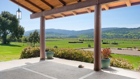 Exterior - 560 Ranch Rd, Solvang, CA 93463 photo 4 of 27