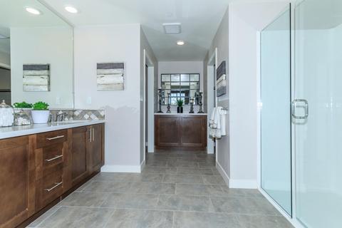 Bath - 2850 Wagon Wheel Rd #202, Oxnard, CA 93036 photo 2 of 4