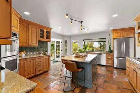 300 Running Ridge Trl, Ojai, CA 93023 photo 13
