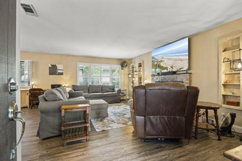 4413 Catlin Circle Cir #B, Carpinteria, CA 93013 photo 5