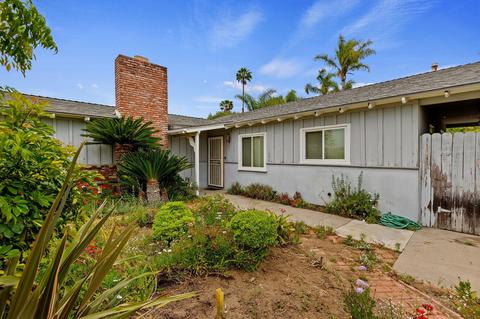 781 Mesa Dr, Camarillo, CA 93010 photo 2