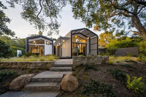 2888 Glendessary Ln, Santa Barbara, CA 93105