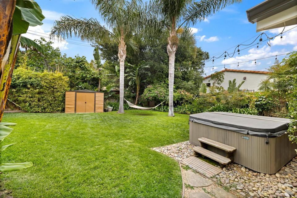  1123 Cliff Dr, Santa Barbara, CA 93109 photo 28