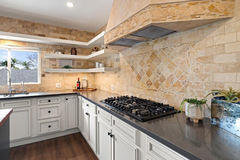  1123 Cliff Dr, Santa Barbara, CA 93109 photo 14