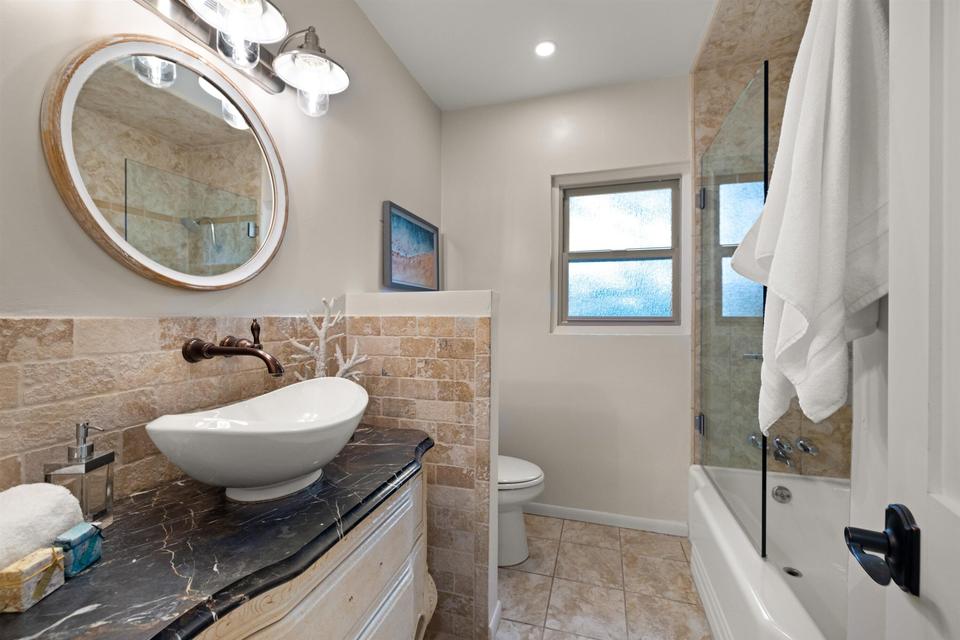  1123 Cliff Dr, Santa Barbara, CA 93109 photo 23