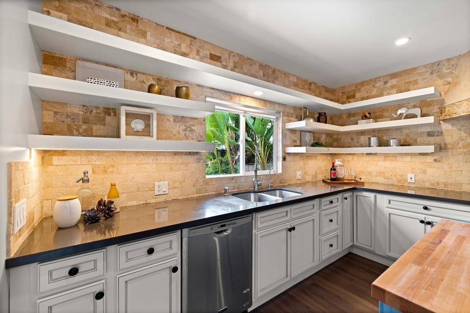  1123 Cliff Dr, Santa Barbara, CA 93109 photo 13