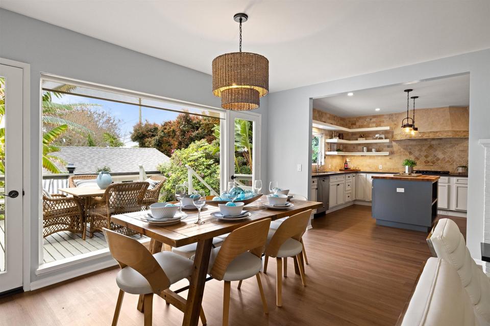  1123 Cliff Dr, Santa Barbara, CA 93109 photo 11