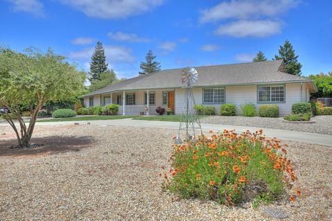 2215 Jonata St, Los Olivos, CA 93441