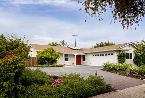 4710 Eleanor Dr, Carpinteria, CA 93013