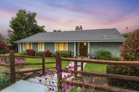1215 Tyndall St, Santa Ynez, CA 93460