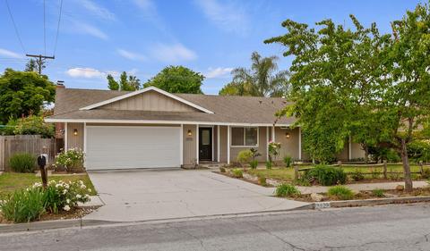 5623 Berkeley Rd, Goleta, CA 93117
