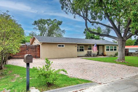 145 Alto Dr, Oak View, CA 93022