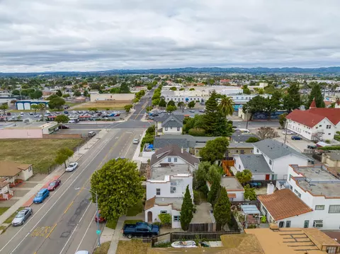 218 S I St, Lompoc, CA 93436 photo 32