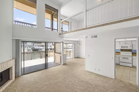 4530 Eastbourne Bay, Oxnard, CA 93035 photo 14