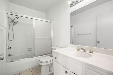 4530 Eastbourne Bay, Oxnard, CA 93035 photo 32