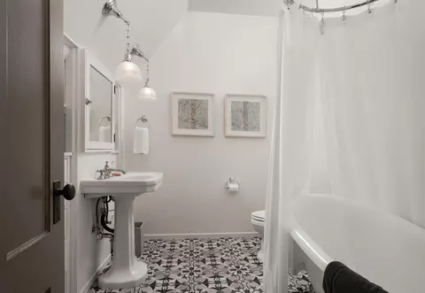 Bath - 175 Miramar Ave, Montecito, CA 93108 photo 2 of 3