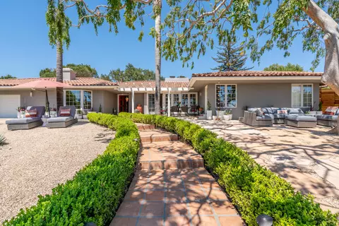 2434 Santa Barbara St, Santa Barbara, CA 93105