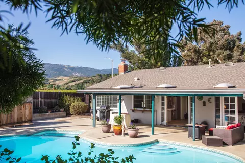 685 N La Patera Ln, Goleta, CA 93117
