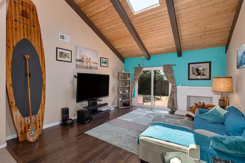 224 Hillview Dr, Goleta, CA 93117