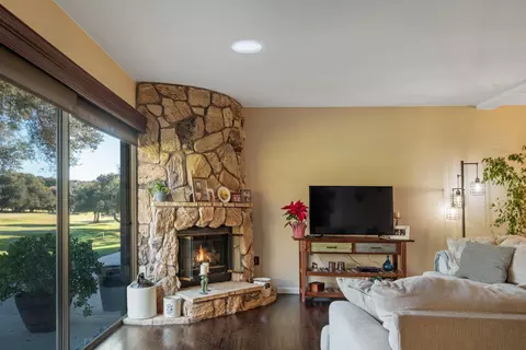 124 Oak Hill Dr, Lompoc, CA 93436 photo 6