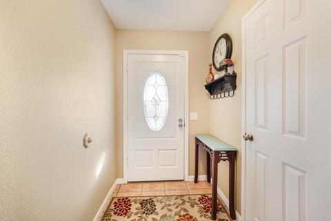 1201 W Oak Ave, Lompoc, CA 93436 photo 2