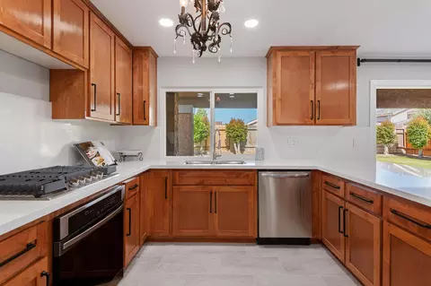 1371 Stone Meadow Dr, Camarillo, CA 93010 photo 11