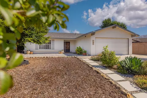 105 Valley Ridge St, Ojai, CA 93023