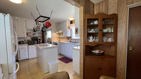 1613 W Pine Ave, Lompoc, CA 93436 photo 8