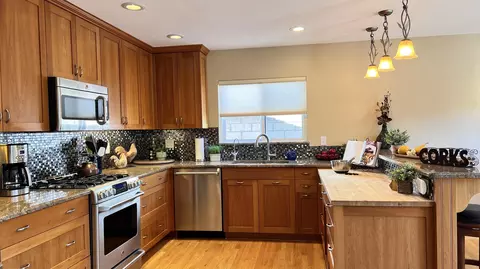 1204 W Hickory Ave, Lompoc, CA 93436 photo 5