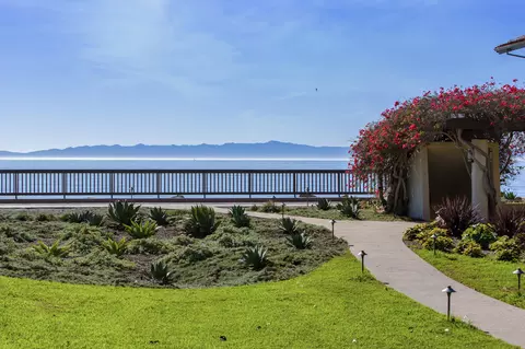 1330 Plaza Pacifica, Montecito, CA 93108 photo 2