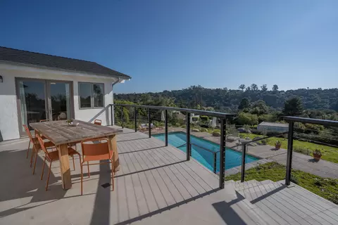 2504 Foothill Ln, Santa Barbara, CA 93105