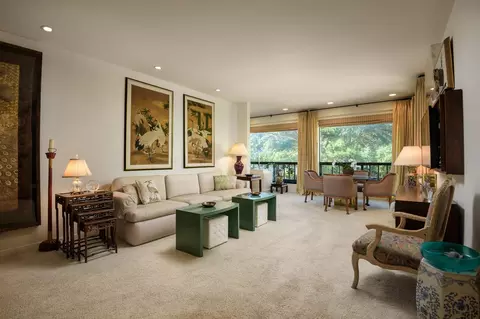 61 Seaview Dr, Santa Barbara, CA 93108