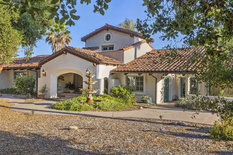 850 Baldwin Rd, Ojai, CA 93023 photo 2