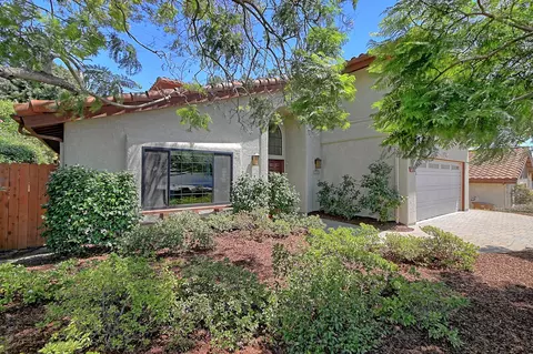 2104 Sanderling St, Ventura, CA 93003