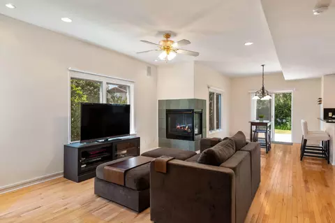 88 Sommer Ln, Goleta, CA 93117 photo 3