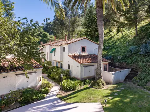 711 W Ortega St #15, Santa Barbara, CA 93101