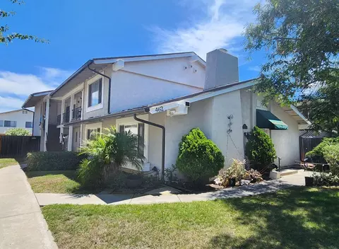 462 Linfield Pl, Goleta, CA 93117